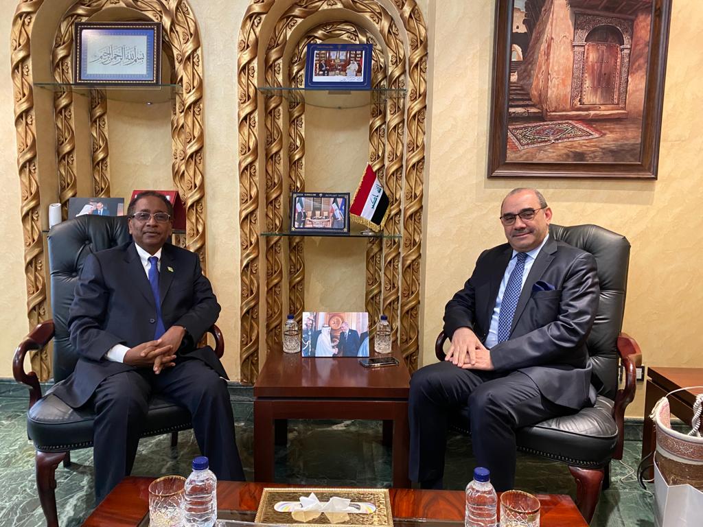 زيارة سعادة السفير إلى سفارة جمهورية العراق 