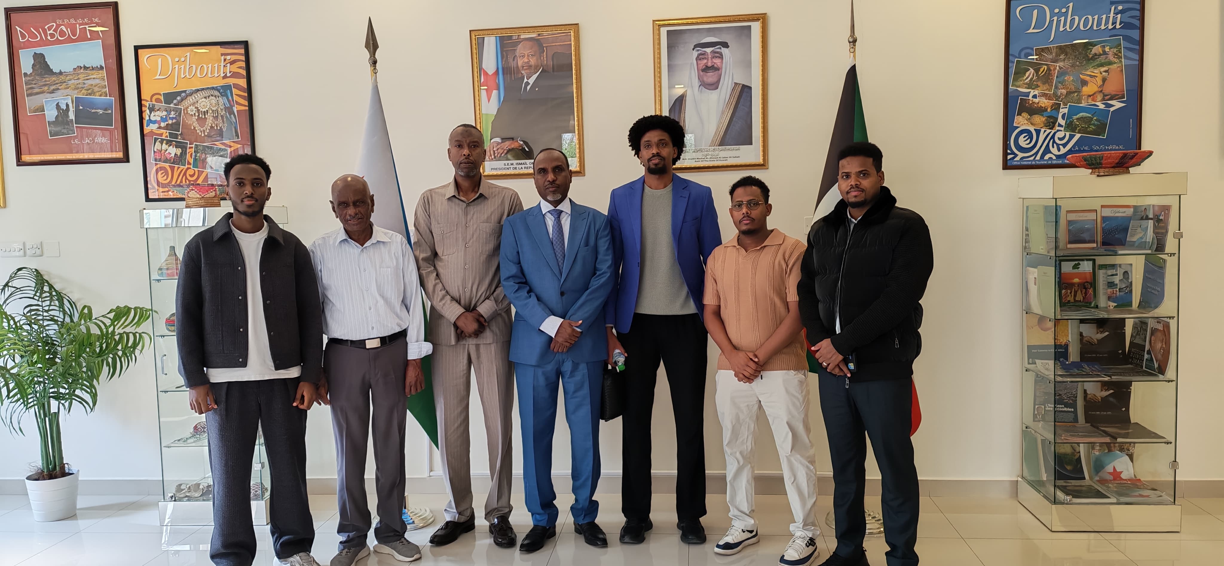 زيارة الطلاب الجيبوتيين في جامعة الكويت للسفارة