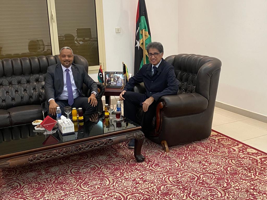 زيارة سعادة السفير إلى سفارة دولة ليبيا