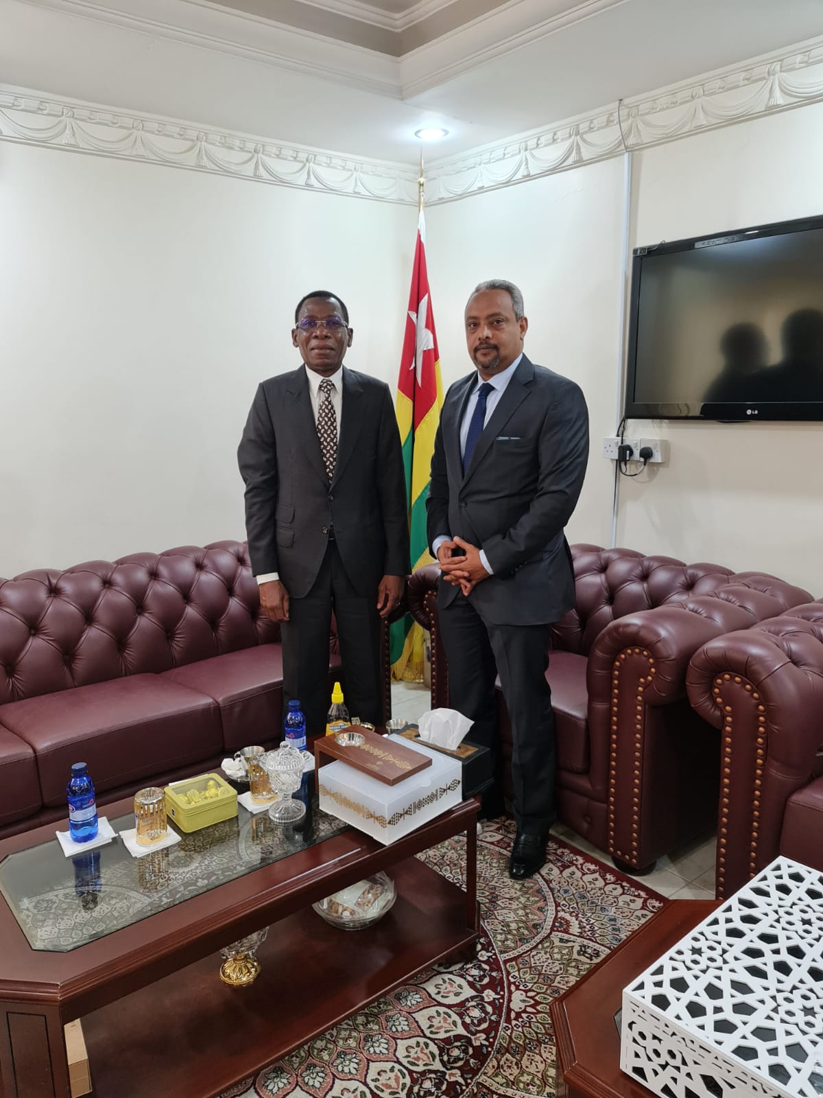 زيارة سعادة السفير إلى سفارة جمهورية توغو
